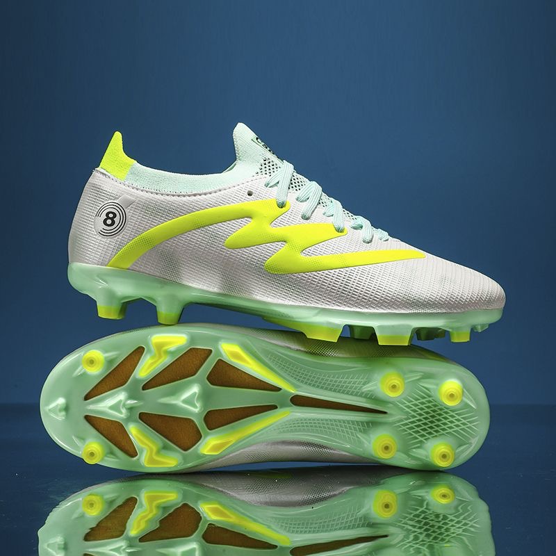 Klasik Marka Futbol Ayakkabıla - Men'S Shoes Vs Women'S Size incelemesi ve fiyatı