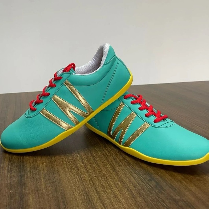 Profesyonel Dövüş Sanatları Ay - Men'S Shoes Vs Women'S Size incelemesi ve fiyatı